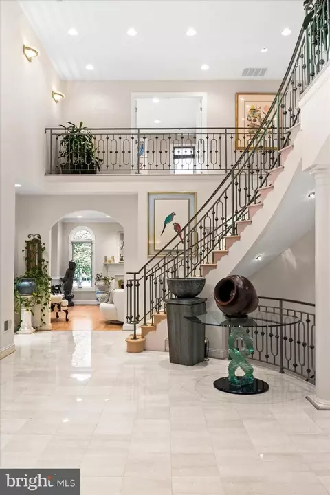 Entry Way - 2108 Sahalea Ter, Silver Spring, MD 20905 photo 6 of 12