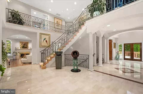 Entry Way - 2108 Sahalea Ter, Silver Spring, MD 20905 photo 5 of 12
