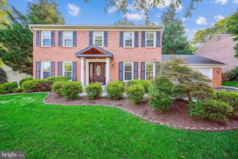 12 Thorburn Rd, Gaithersburg, MD 20878
