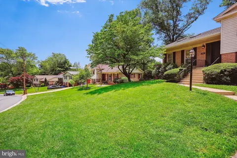 1605 Timberline Rd, Silver Spring, MD 20904 photo 2
