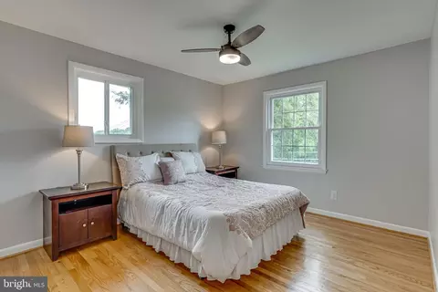 Bedroom - 8317 Tuckerman Ln, Potomac, MD 20854 photo 5 of 10