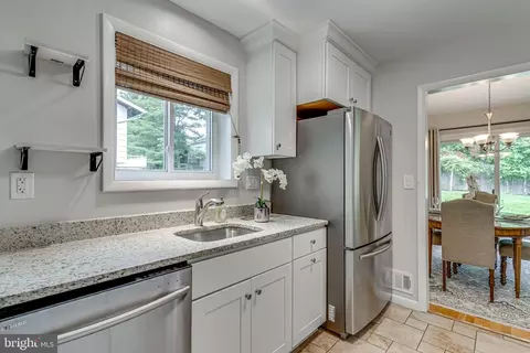 Kitchen - 8317 Tuckerman Ln, Potomac, MD 20854 photo 2 of 3