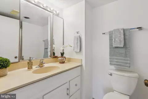 15101 Interlachen Dr #1-407, Silver Spring, MD 20906 photo 25