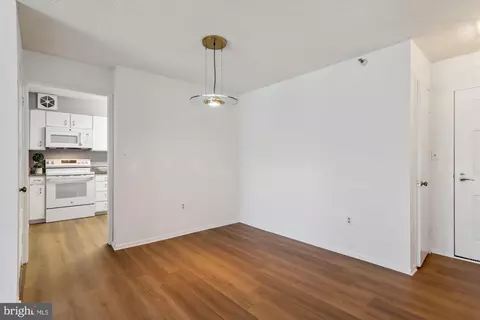 15101 Interlachen Dr #1-407, Silver Spring, MD 20906 photo 9