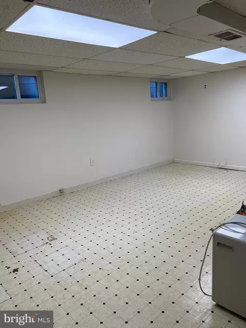 11911 Centerhill St, Silver Spring, MD 20902 photo 19