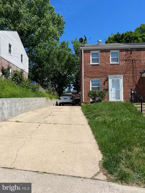 11911 Centerhill St, Silver Spring, MD 20902 photo 2