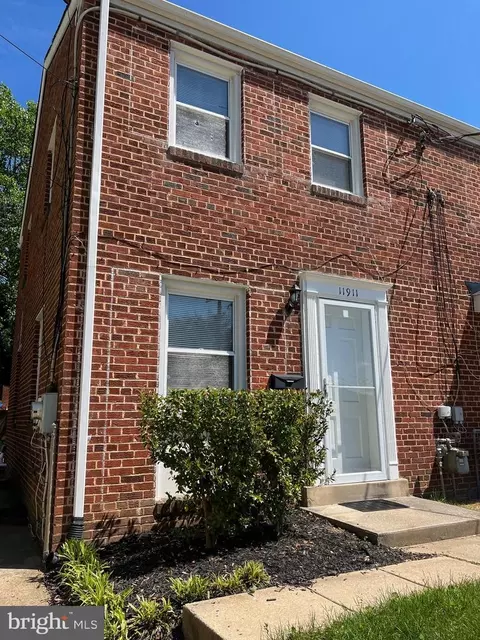 11911 Centerhill St, Silver Spring, MD 20902 photo 3