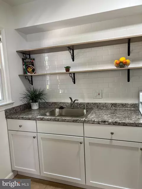 11911 Centerhill St, Silver Spring, MD 20902 photo 8