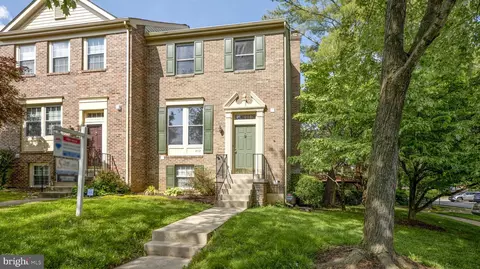 202 Twisted Stalk Dr, Gaithersburg, MD 20878