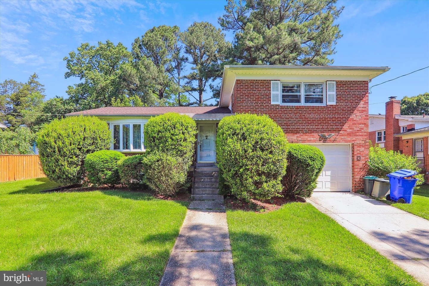Exterior - 812 Venice Dr, Silver Spring, MD 20904 photo 1 of 4