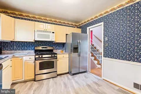 Kitchen - 812 Venice Dr, Silver Spring, MD 20904 photo 1 of 3