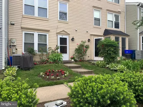 16 Wilcox Ct, Silver Spring, MD 20906