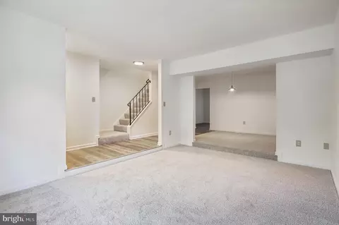 103 Kinsman View Cir, Silver Spring, MD 20901 photo 6