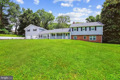 17809 Princess Anne Dr, Olney, MD 20832