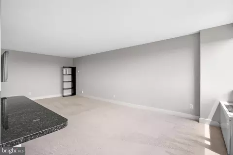 1220 Blair Mill Rd #901, Silver Spring, MD 20910 photo 8