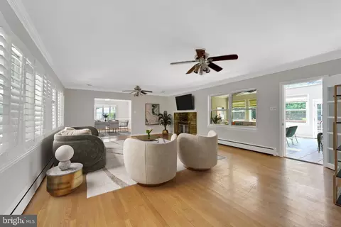 1901 Briggs Chaney Rd, Silver Spring, MD 20905 photo 3
