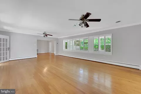1901 Briggs Chaney Rd, Silver Spring, MD 20905 photo 10