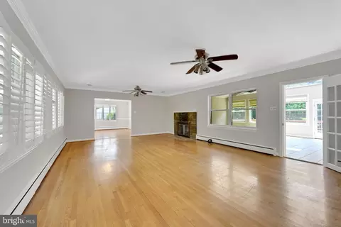 1901 Briggs Chaney Rd, Silver Spring, MD 20905 photo 9