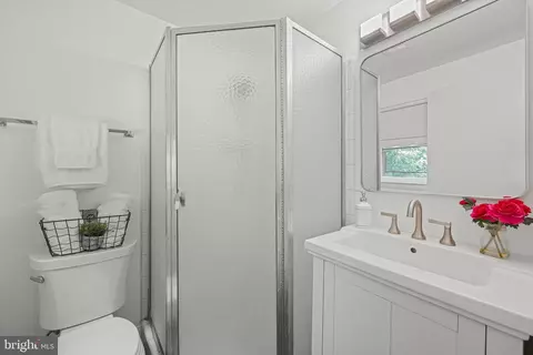 8517 Brickyard Rd, Potomac, MD 20854 photo 24