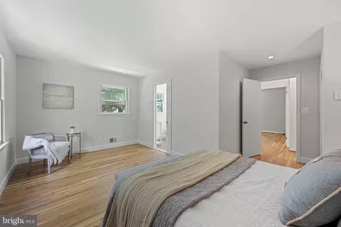 8517 Brickyard Rd, Potomac, MD 20854 photo 13
