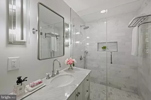8517 Brickyard Rd, Potomac, MD 20854 photo 15