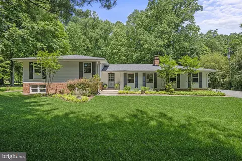 8517 Brickyard Rd, Potomac, MD 20854