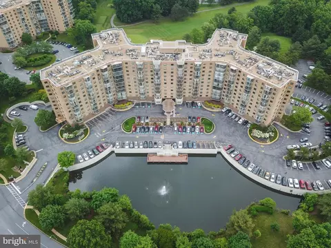 3330 N Leisure World Blvd #5-1007, Silver Spring, MD 20906