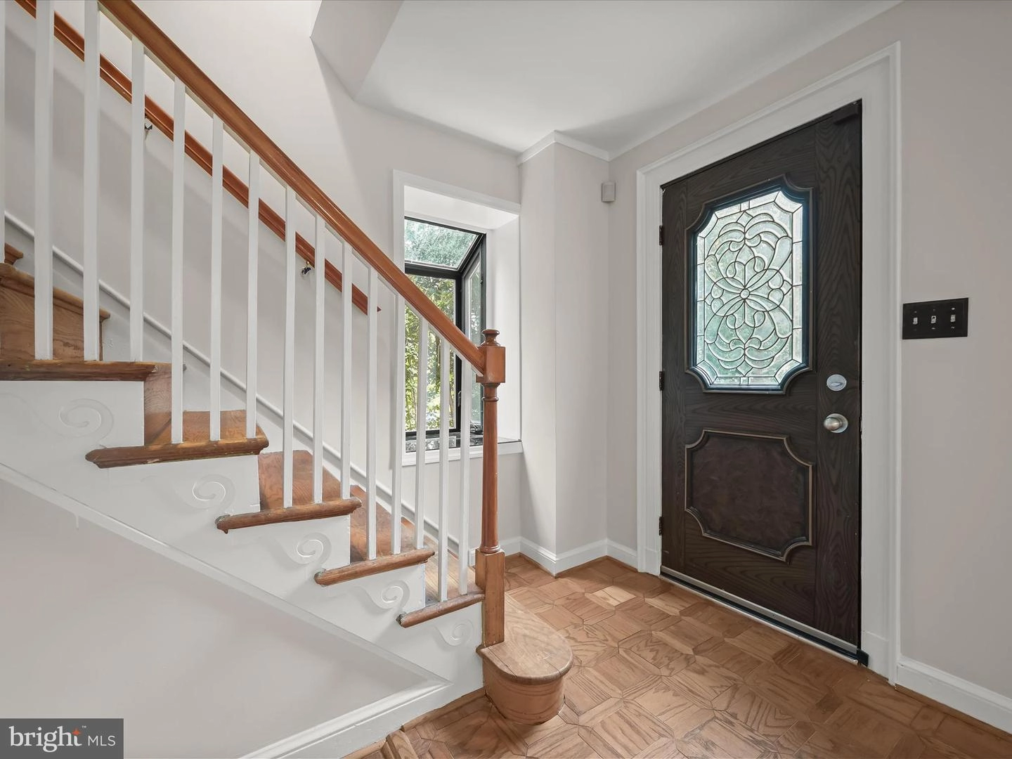 2604 Arvin St, Silver Spring, MD 20902 photo 2