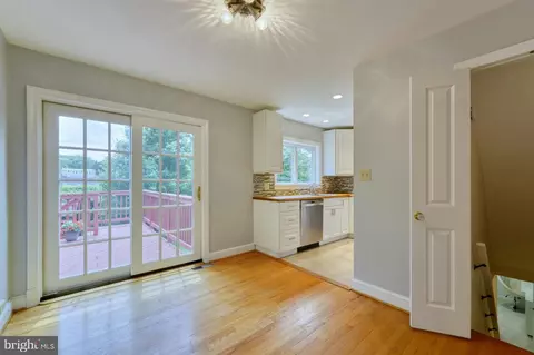 9925 Markham St, Silver Spring, MD 20901 photo 10