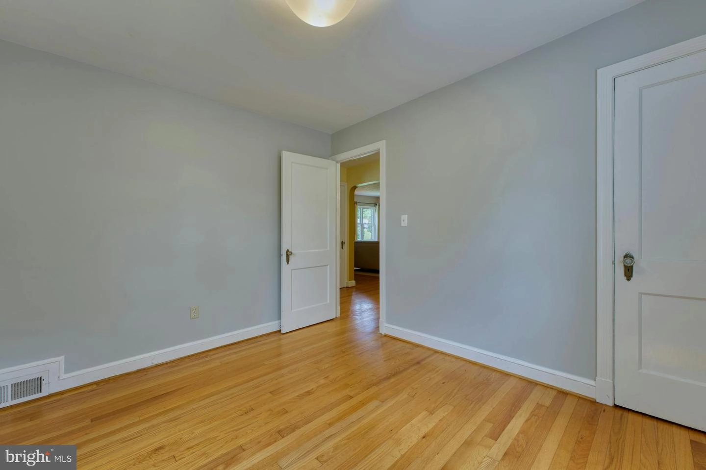 9925 Markham St, Silver Spring, MD 20901 photo 16