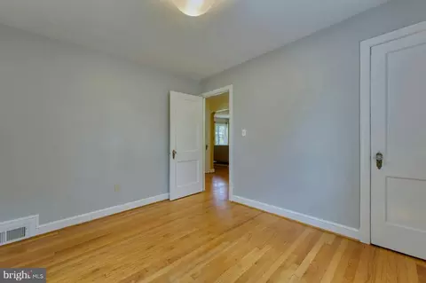 9925 Markham St, Silver Spring, MD 20901 photo 16