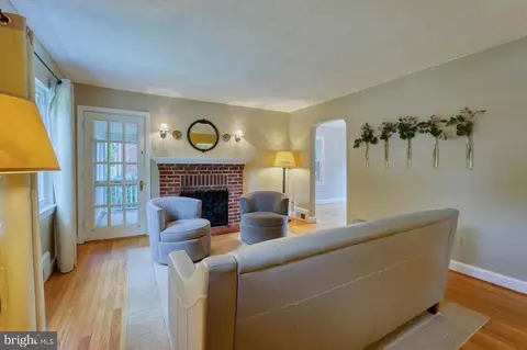 9925 Markham St, Silver Spring, MD 20901 photo 8
