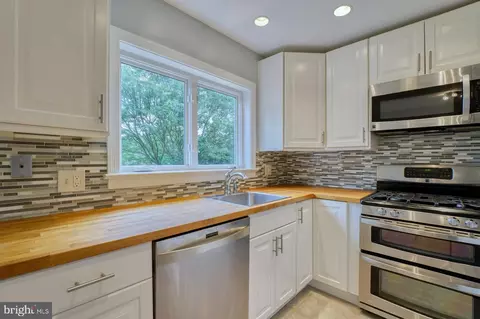 9925 Markham St, Silver Spring, MD 20901 photo 12
