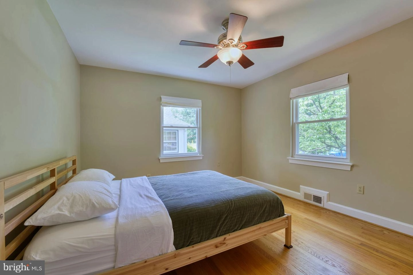 9925 Markham St, Silver Spring, MD 20901 photo 17