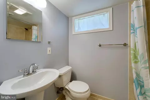 9925 Markham St, Silver Spring, MD 20901 photo 30