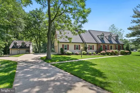 24345 Hilton Pl, Gaithersburg, MD 20882