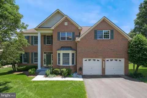14116 Bear Creek Dr, Boyds, MD 20841