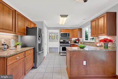 2208 Cold Meadow Way, Silver Spring, MD 20906 photo 13