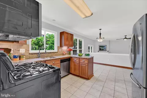 2208 Cold Meadow Way, Silver Spring, MD 20906 photo 12