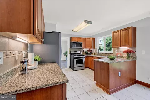 2208 Cold Meadow Way, Silver Spring, MD 20906 photo 14