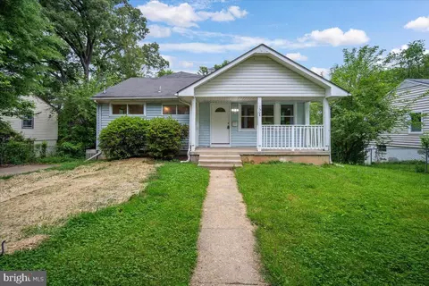 1604 Crawford Dr, Rockville, MD 20851