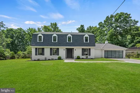 8610 Camille Dr, Potomac, MD 20854
