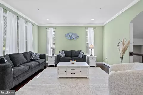 2317 Nees Ln, Silver Spring, MD 20905 photo 3