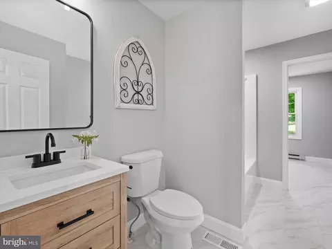 12921 Two Farm Dr, Silver Spring, MD 20904 photo 18