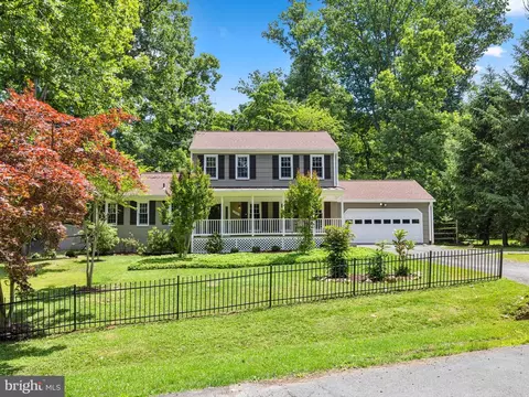 12921 Two Farm Dr, Silver Spring, MD 20904