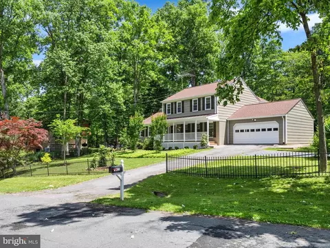 12921 Two Farm Dr, Silver Spring, MD 20904 photo 2