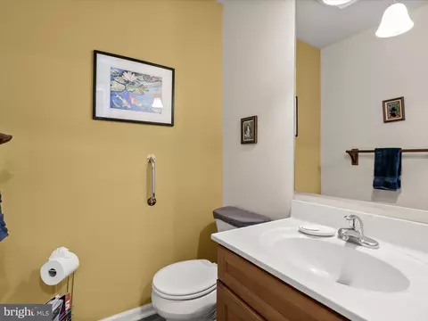 Bath - 25 Hidden Valley Ct, Silver Spring, MD 20904 photo 1 of 3