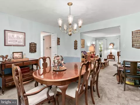 Dining - 25 Hidden Valley Ct, Silver Spring, MD 20904 photo 2 of 5
