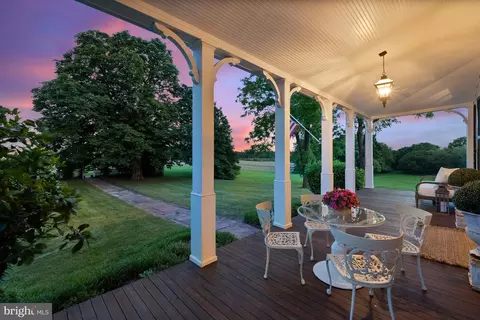 Exterior - 20415 Westerly Rd, Poolesville, MD 20837 photo 5 of 20