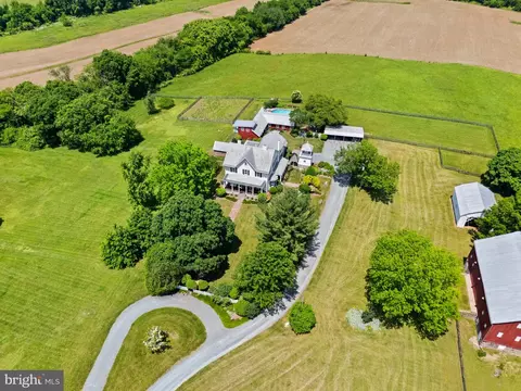 View/Area - 20415 Westerly Rd, Poolesville, MD 20837 photo 2 of 8